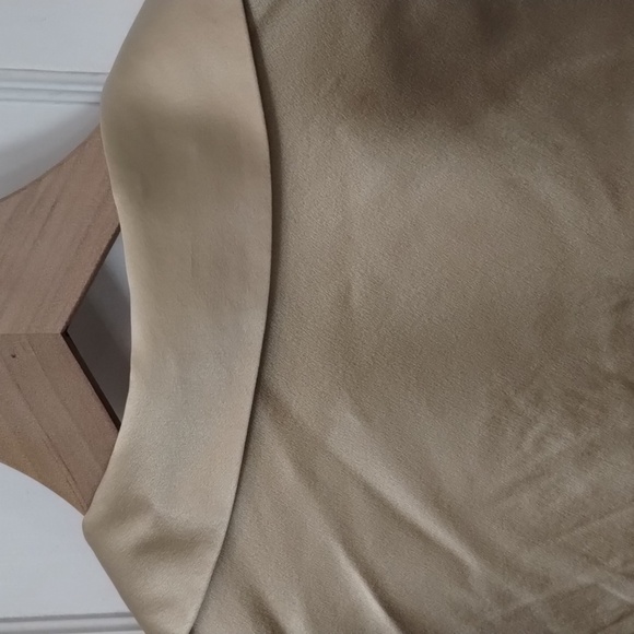 Talbots Pure Silk Blouse Shirt Size 14  Gold Button Down EUC - Picture 10 of 10